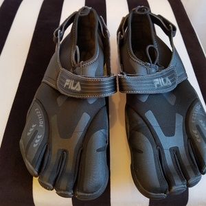 Mens Size 9 Fila Skele-Toes EZ Slides Black